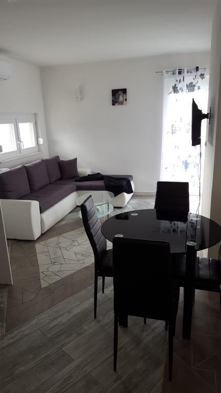 Villa Barbara Новаля Екстериор снимка